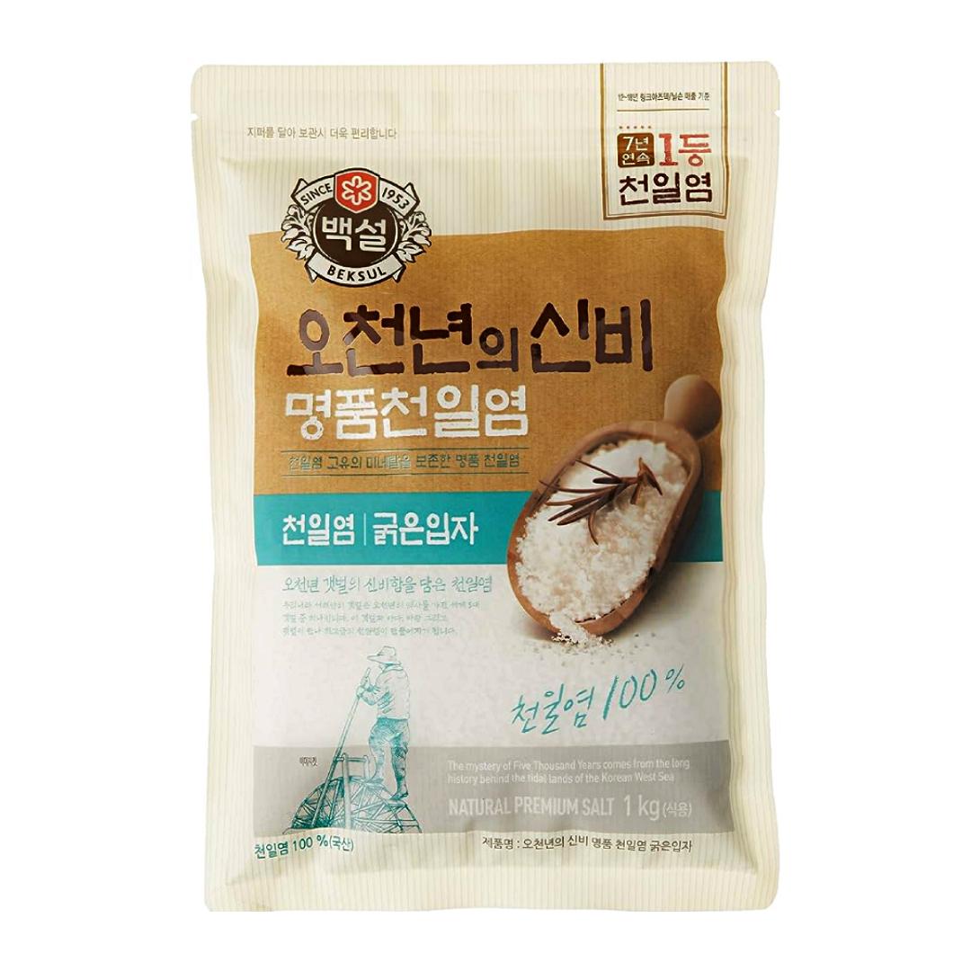 CJ Korean Natural Sea Salt (Cheonilyeom) - Perfect for Kimchi, Fermenting & Gourmet Seasoning - 1kg